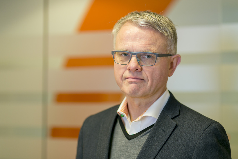 Svartur föstudagur, sóttvarnaráhrif á verslun og sykurskattur í Reykjavík síðdegis