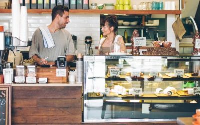 Áskorun að manna fólk í verslun á komandi árstíð